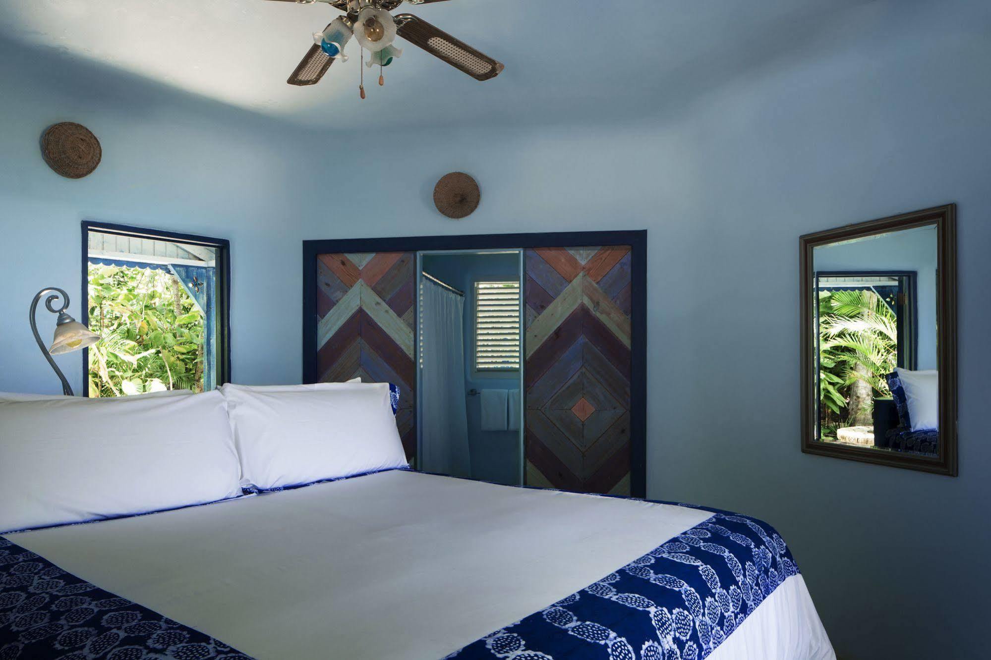 The Caves Hotel เนกริล ภายนอก รูปภาพ