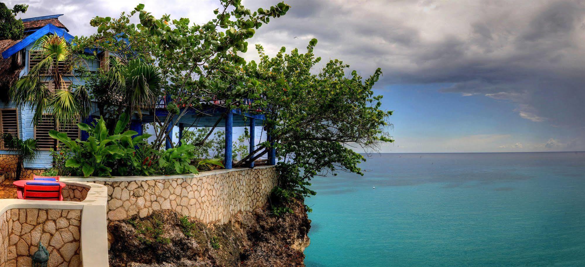 The Caves Hotel เนกริล ภายนอก รูปภาพ